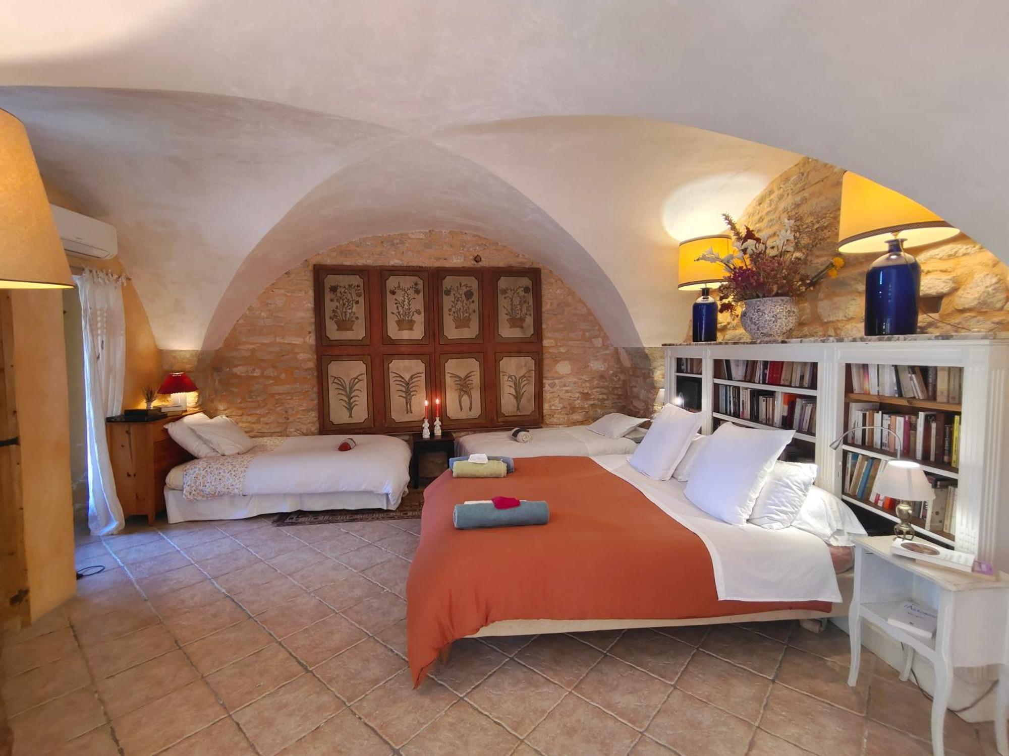 Rue Du Chateau A Cabrieres D'Avignon Bed and Breakfast Exteriör bild
