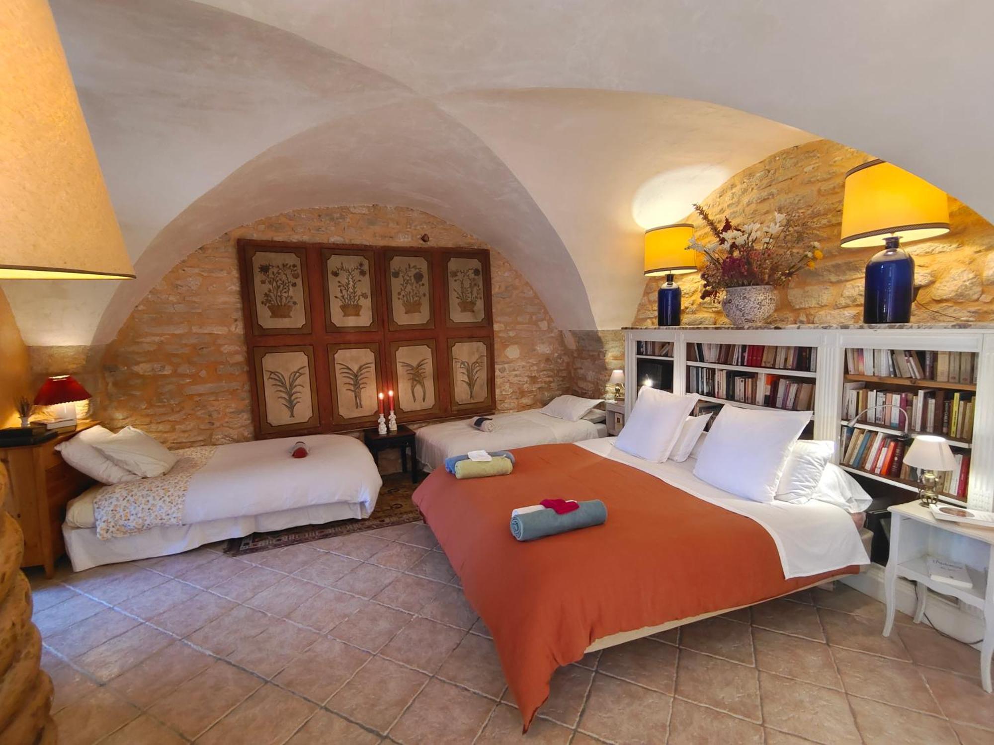 Rue Du Chateau A Cabrieres D'Avignon Bed and Breakfast Exteriör bild